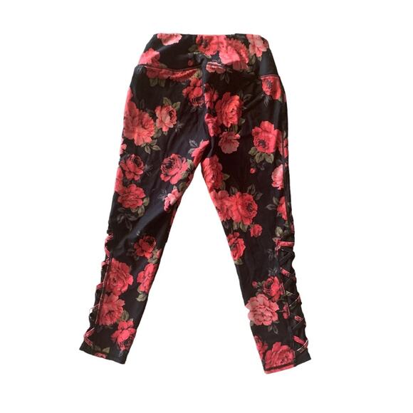Torrid active 00 medium large red floral crop leggings mesh lattice gym casual r - Picture 2 of 6